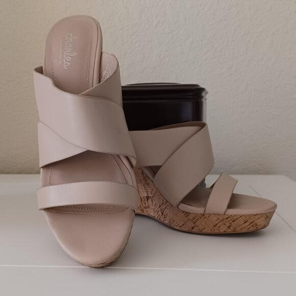 Charles by Charles David "Leslie" Tan/Beige Wedge Sandals Size 8.5 - Picture 4 of 10